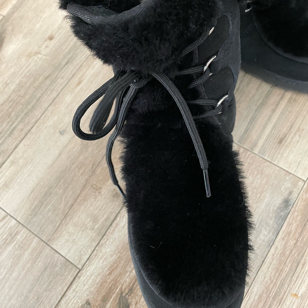 Mini Ugg Boot - image 6